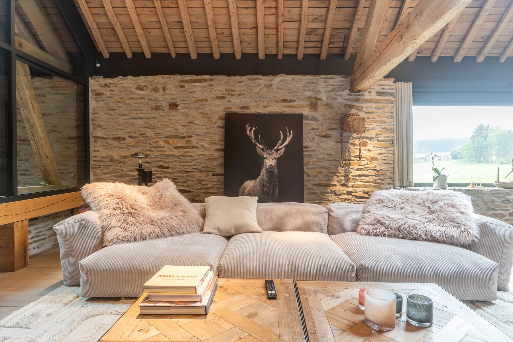 Lounge and stone wall at La Grange